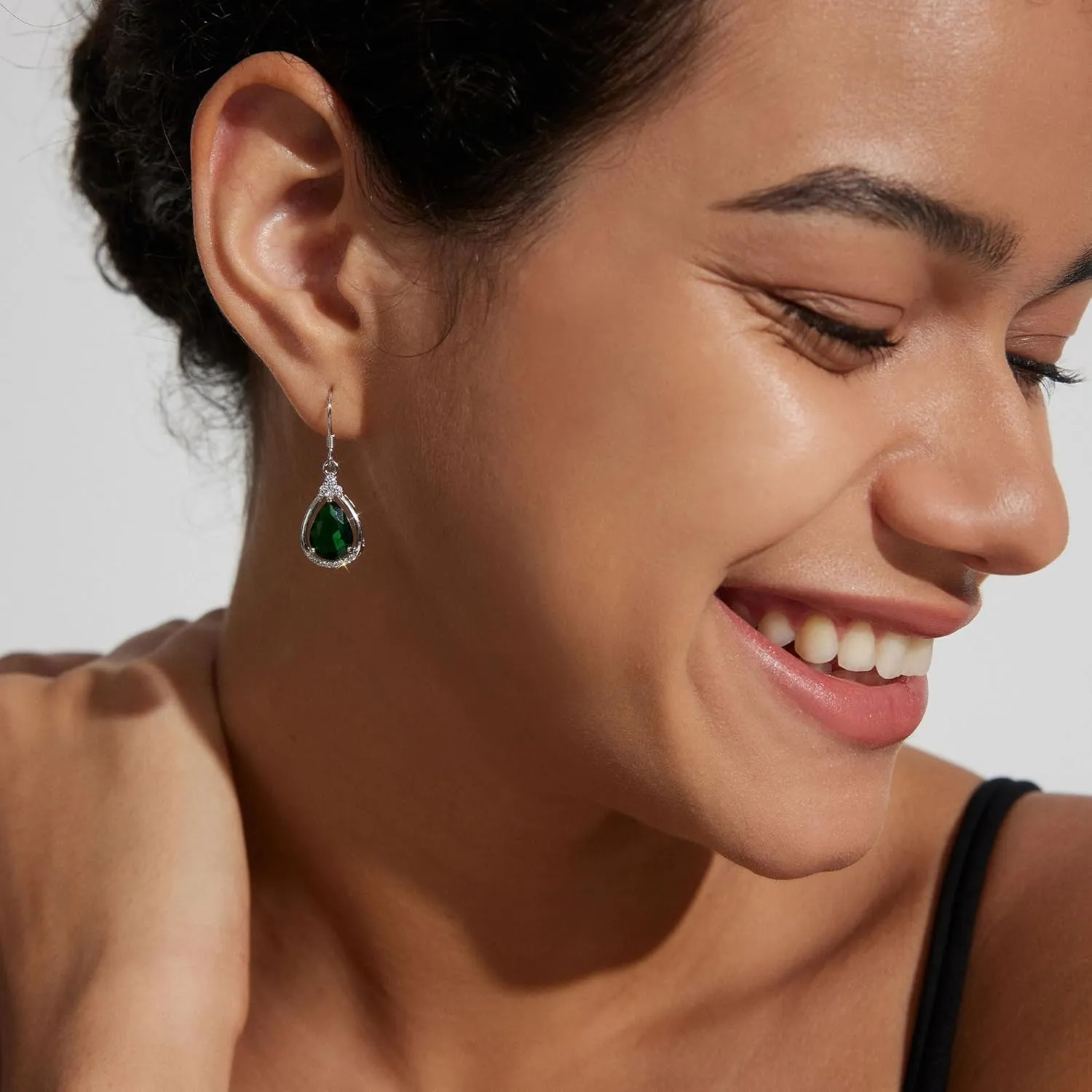 18K White Gold Plated Sterling Silver Teardrop Cubic Zirconia Drop Dangle Earrings for Women Pear Cut CZ Diamond Dangle Earrings Hypoallergenic Jewelry