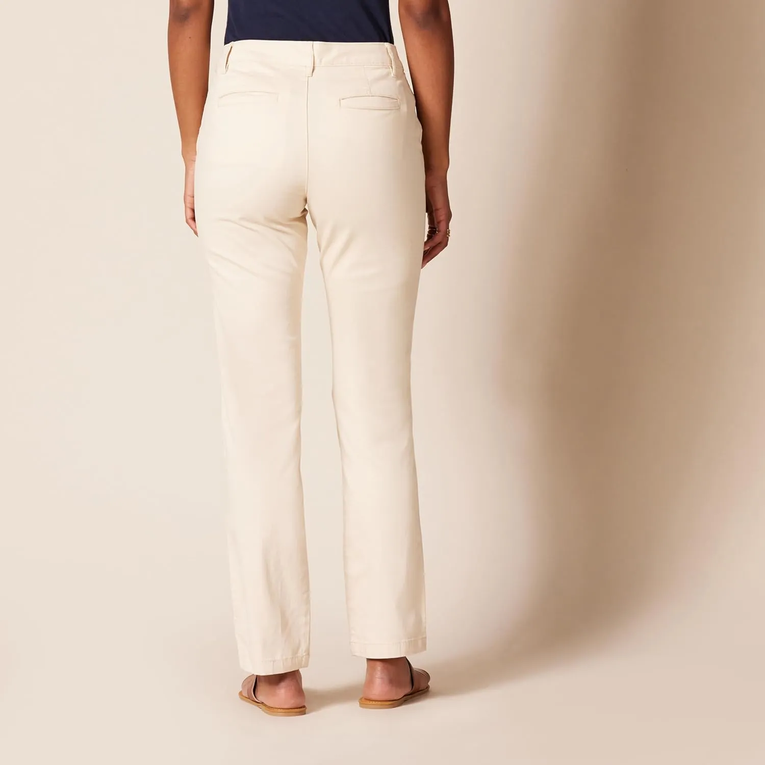 Amazon Essentials Women's Slim Fit, Straight Leg Stretch Twill Chino Pant