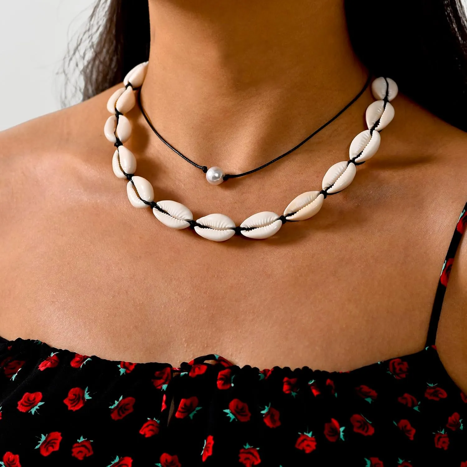 ATIMIGO White Puka Shell Hawaiian Cowrie Shell Pearl Beach Choker Handmade Adjustable Summer Clavicle Necklace - Surfer Jewelry for Women & Men