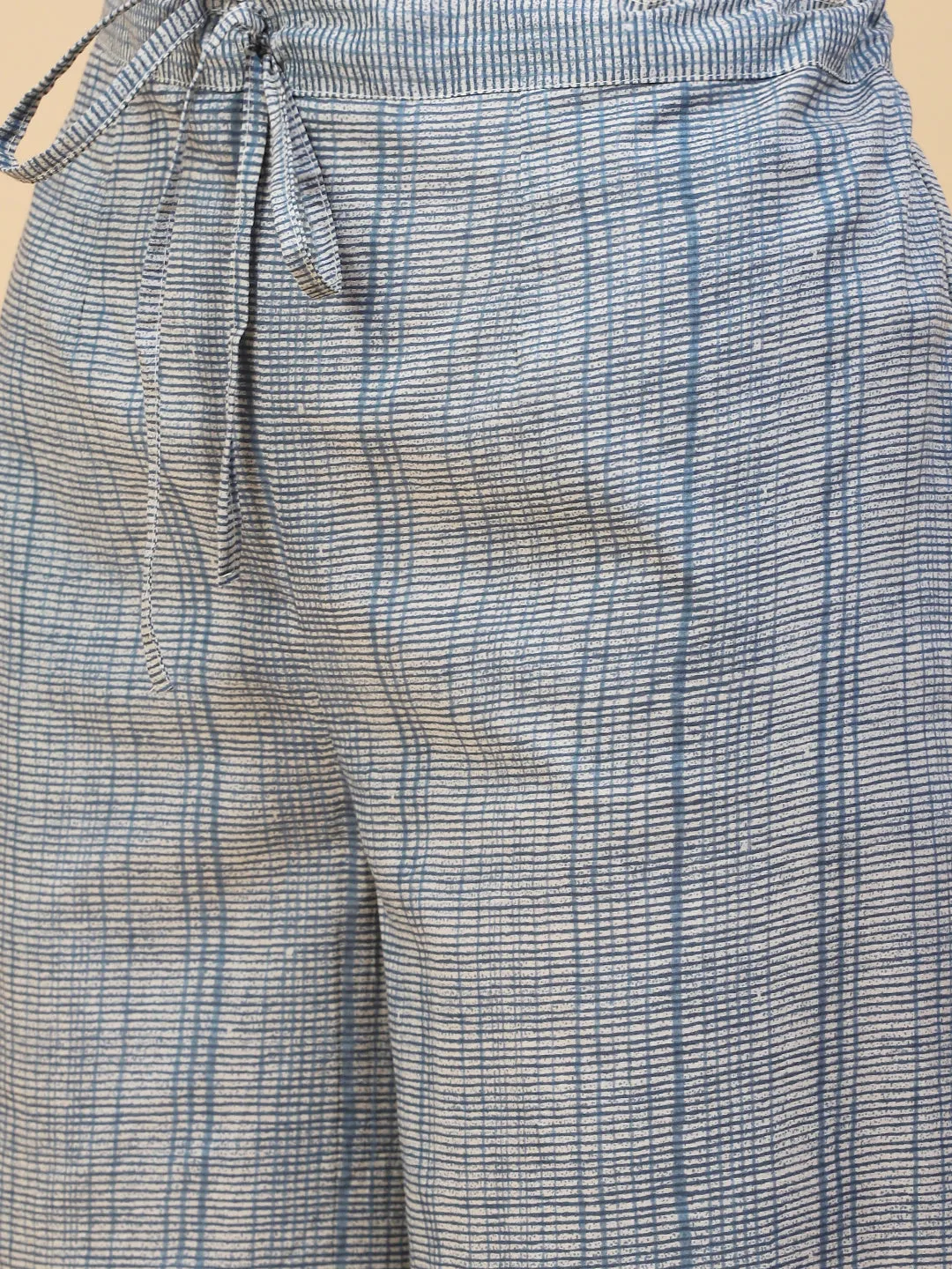 Ethnic Block Printed Mother-Of-Pearl Buttoned Kurta With Checked Pants - Blue & White