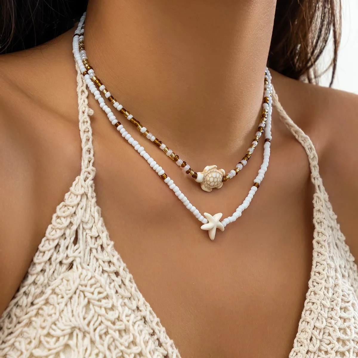 FUTIMELY Double Layered White Beaded Conch Choker Necklaces, Minimalist Boho Surfer Short Necklaces, Heated Term Beach Hawaiian Necklaces for Women Teen Girls