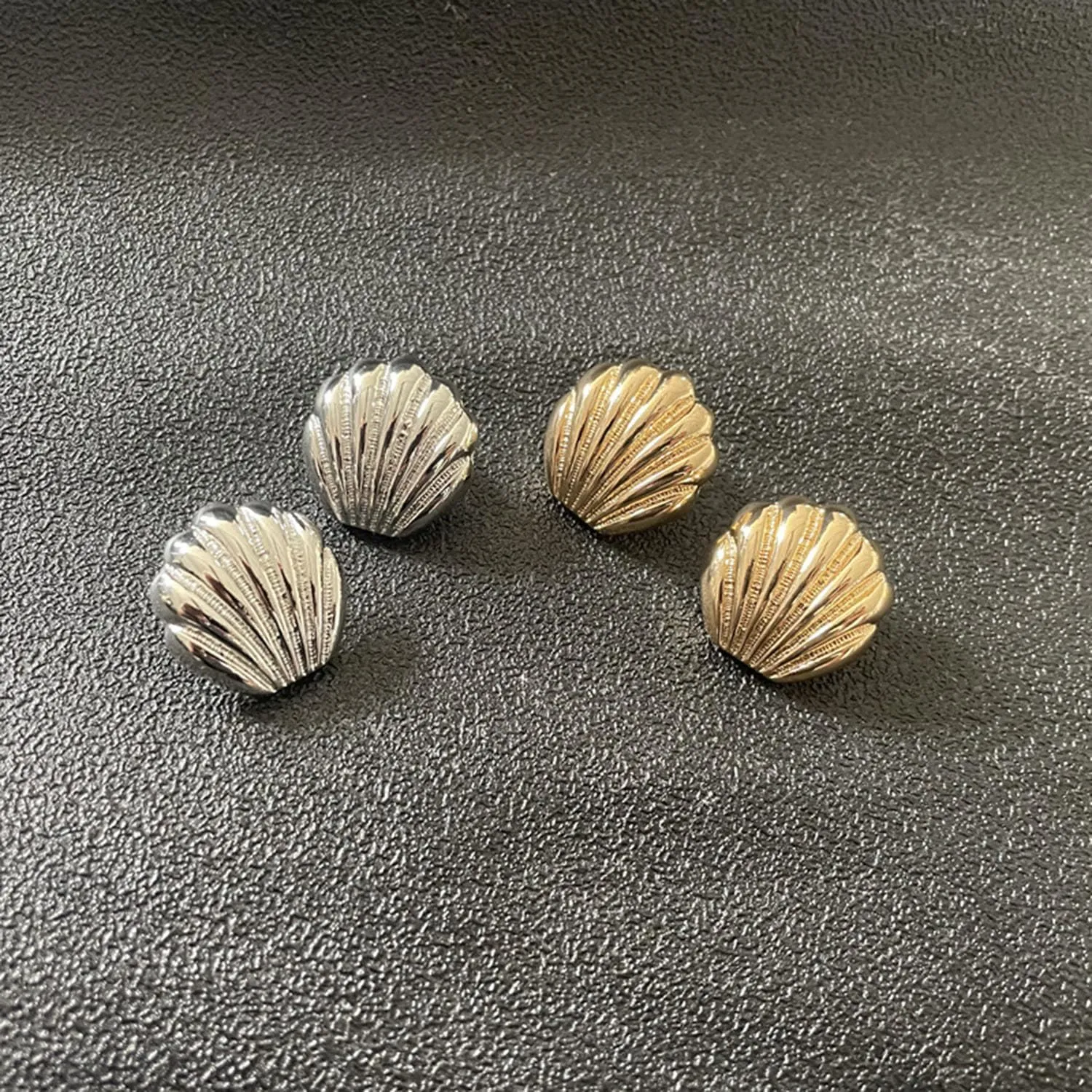 Gold Shell Earrings for Women 14k Gold Starfish Stud Earrings Big Pearl Seashell Earrings Beach Summer Beach Jewelry Gift for Women