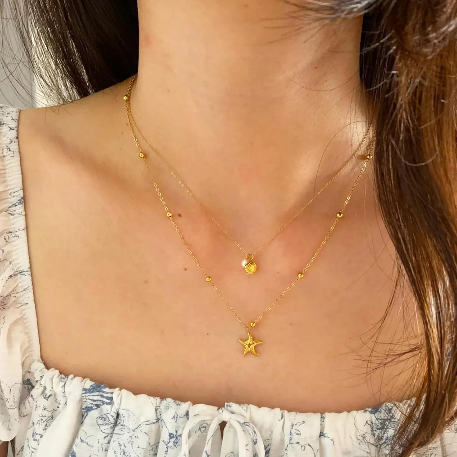 Gold Starfish Necklace for Women Beach Jewelry Accessories Sea Shell Beach Necklace Layered Starfish Pendant Beachy Ocean Necklaces Boho Cowrie Seashell Summer Necklaces Jewelry Gifts Trendy Stuff