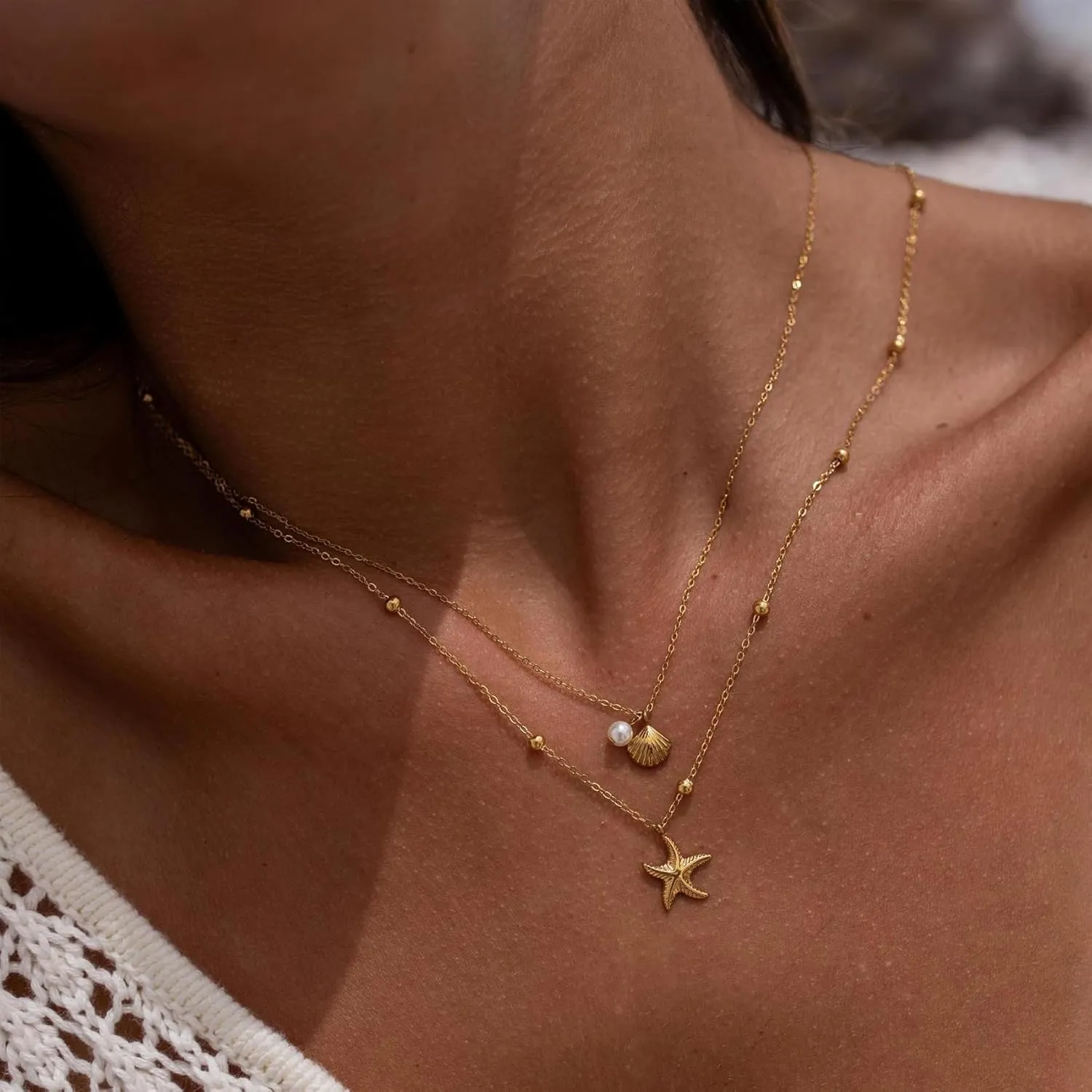 Gold Starfish Necklace for Women Beach Jewelry Accessories Sea Shell Beach Necklace Layered Starfish Pendant Beachy Ocean Necklaces Boho Cowrie Seashell Summer Necklaces Jewelry Gifts Trendy Stuff