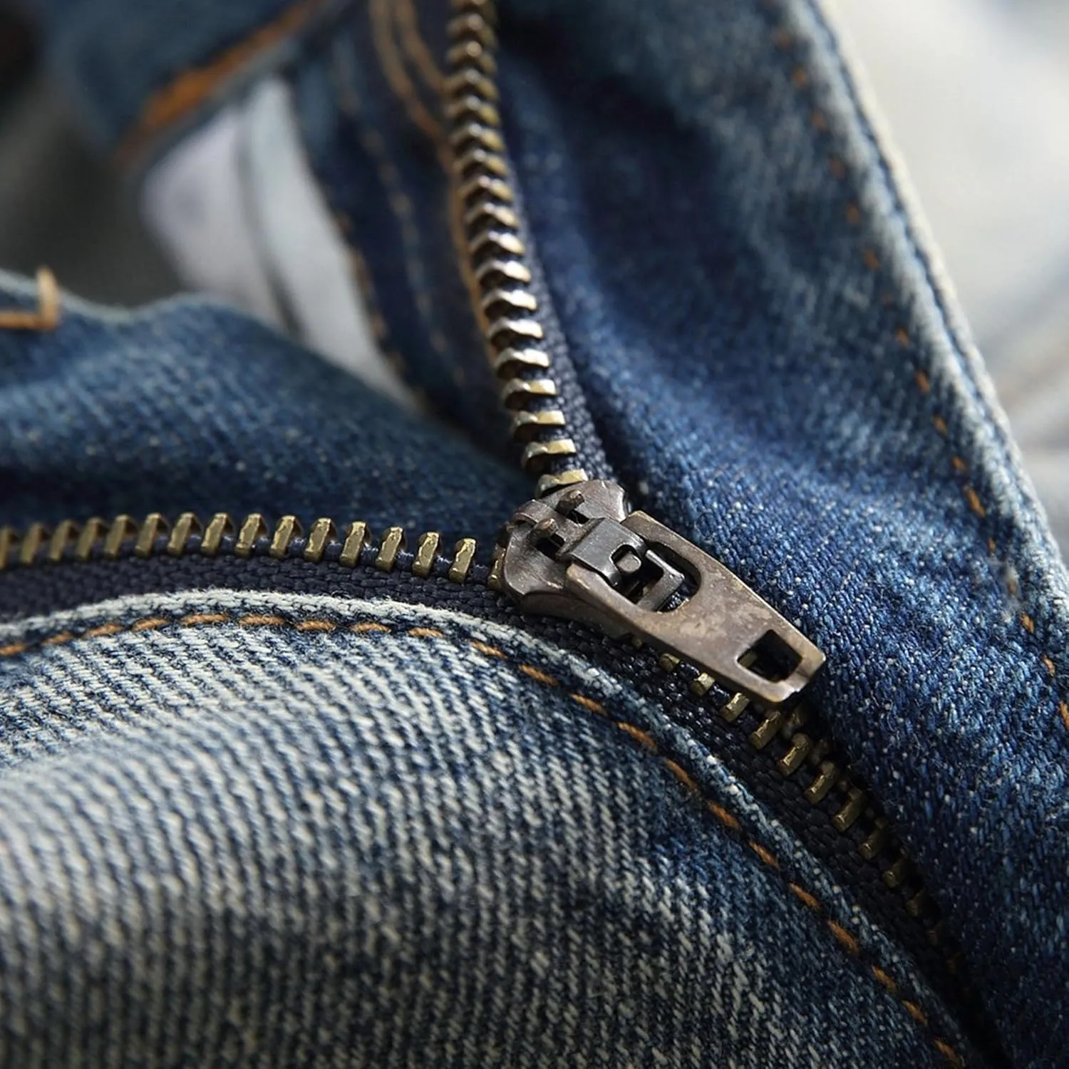 Men's Distressed Biker Moto Denim Pants Ripped Skinny Fit Fashion Jeans Slim Fit Casual Washed Hip Hop Jeans