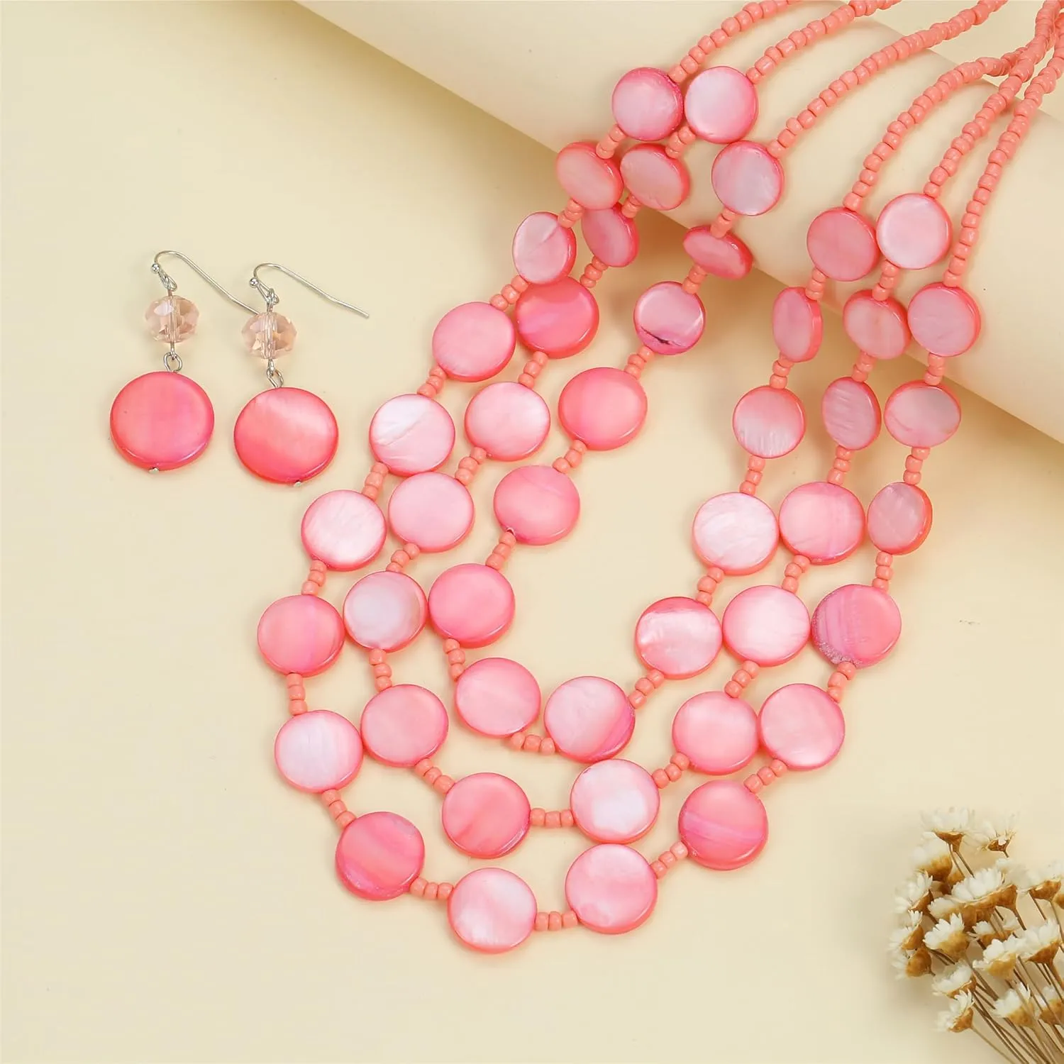 Multi layered Chunky Beaded Necklaces for Women Boho Colorful Shell Strand Statement Necklaces With Earrings Set Fashion Costume Jewelry Gifts
