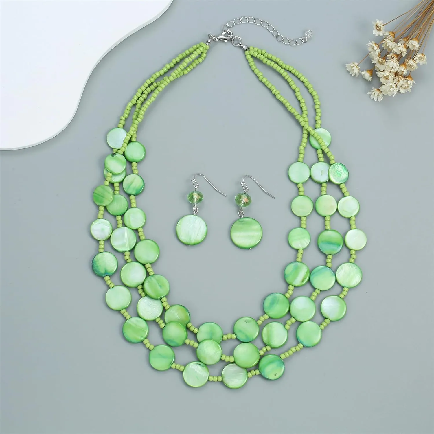Multi layered Chunky Beaded Necklaces for Women Boho Colorful Shell Strand Statement Necklaces With Earrings Set Fashion Costume Jewelry Gifts