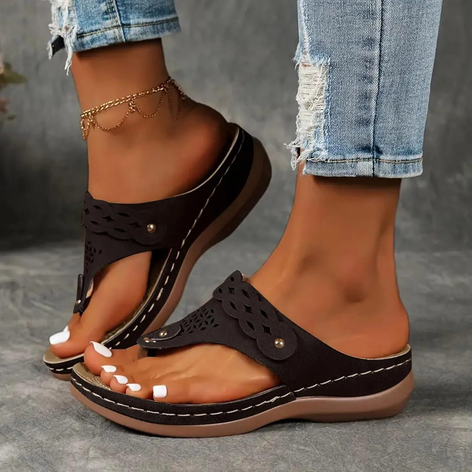 Orthopedic Comfortable Arch Support Sandals for Women Wedge Flip Flop Casual Bunion Breathable Shoes Slip On Slides Beach Orthotic Cushion Thong T-Strap Flat Slippers Walking Slide for Daily Wear