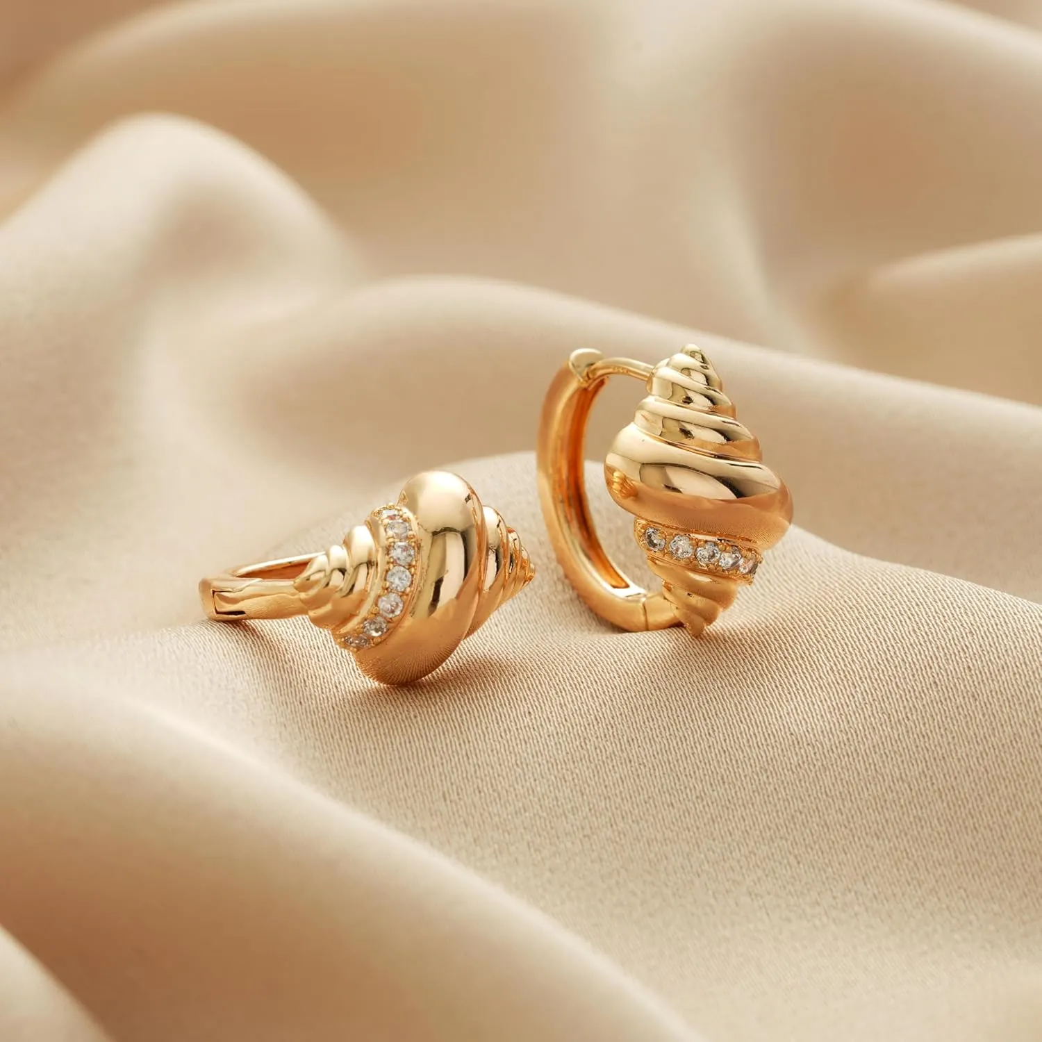 VACRONA Gold Hoop Earrings Huggie Earrings for Women 14k Gold Plated Small Hoops Green Snake Shell Beaded Earrings Hypoallergenic Jewelry Gift